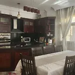 3 Bedroom Apt Excellent Location Near To Malls