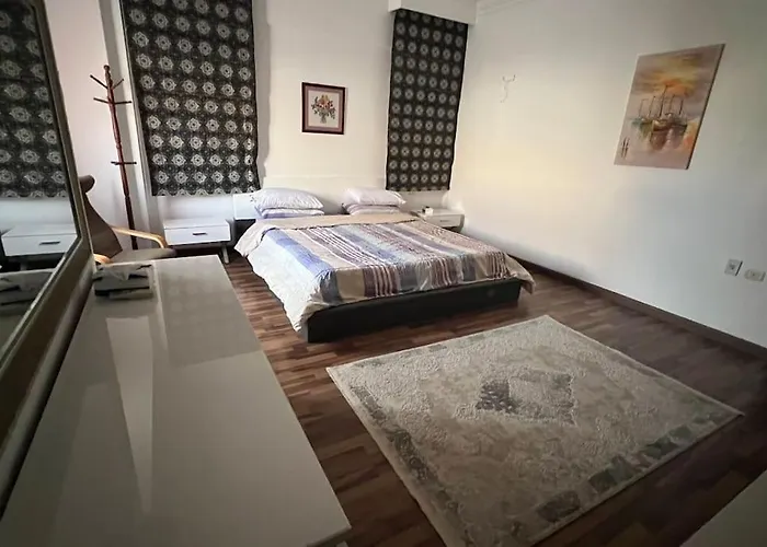 3 Bedroom Apt Excellent Location Near To Malls