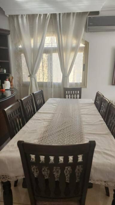 3 Bedroom Excellent Location Near To Malls *