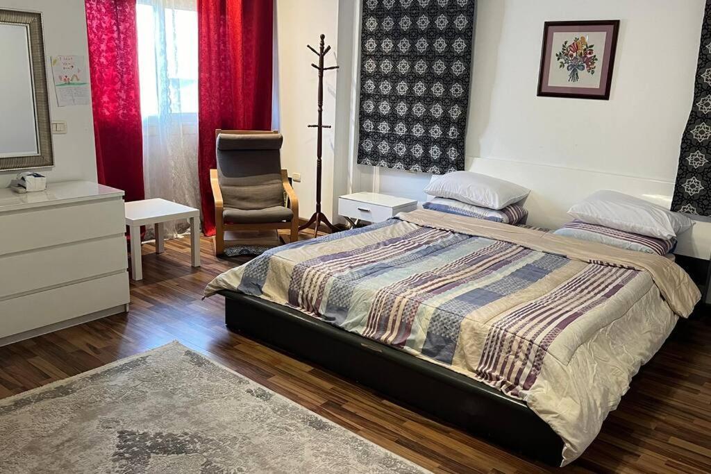 Apartment 3 Bedroom Excellent Location Near To Malls Cairo