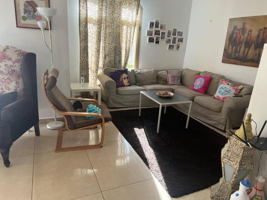 3 Bedroom Excellent Location Near To Malls Apartment